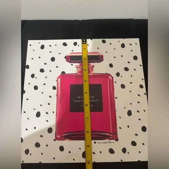 CHANEL Vibrant Pink Perfume Bottle Art - Picture 3 of 5